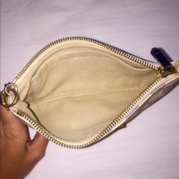 ‼️SOLD‼️‼️Louis Vuitton Milla pochette - Picture 8 of 11